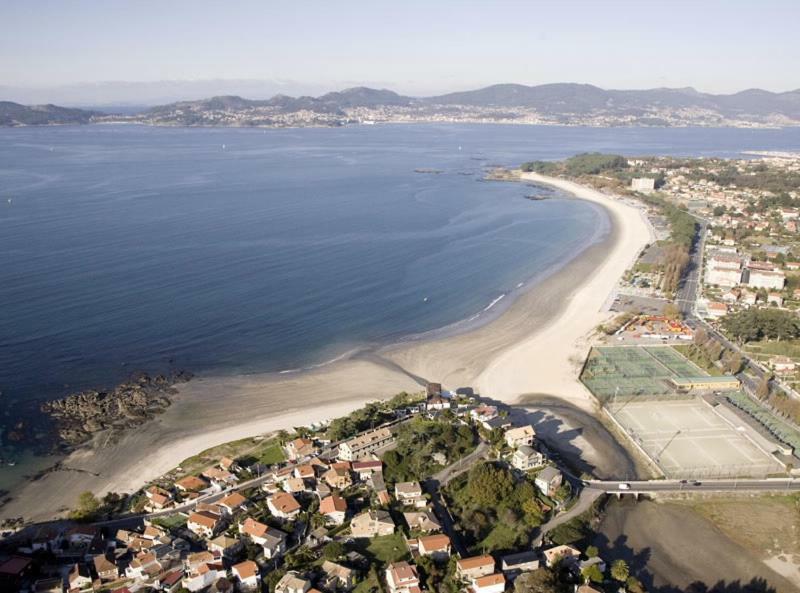 Apartamento Primera Linea Playa D Samil Vigo Exterior photo